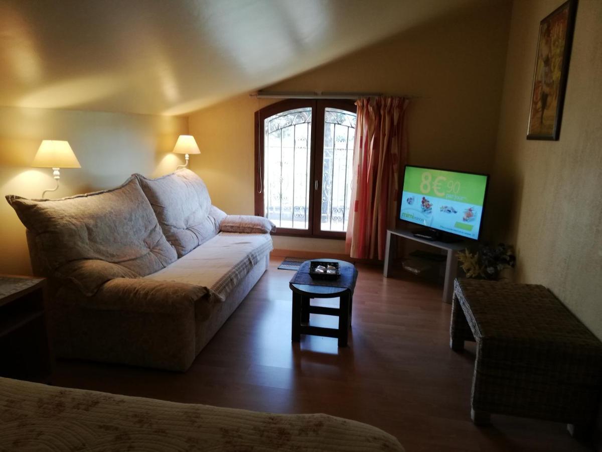 La Planquette Bed & Breakfast Castelnou Eksteriør bilde